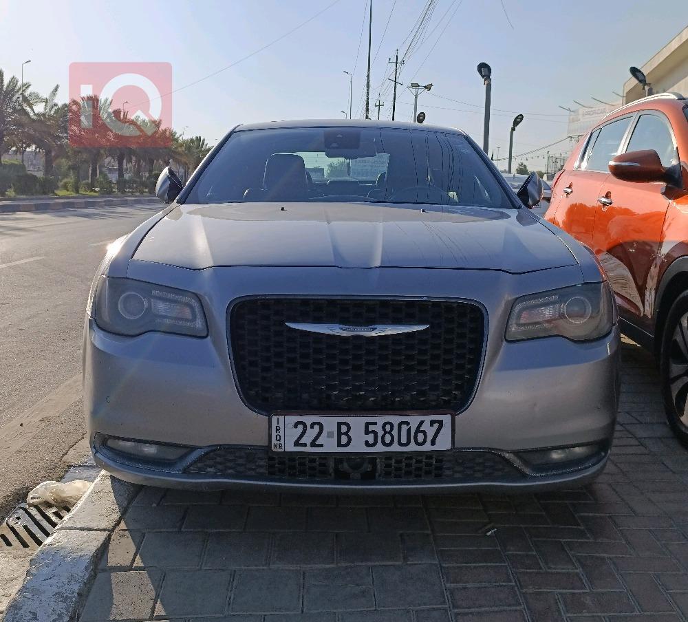 كرايسلر 300